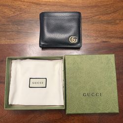 Gucci GG Leather Wallet w/ Box & Dust Bag – Black