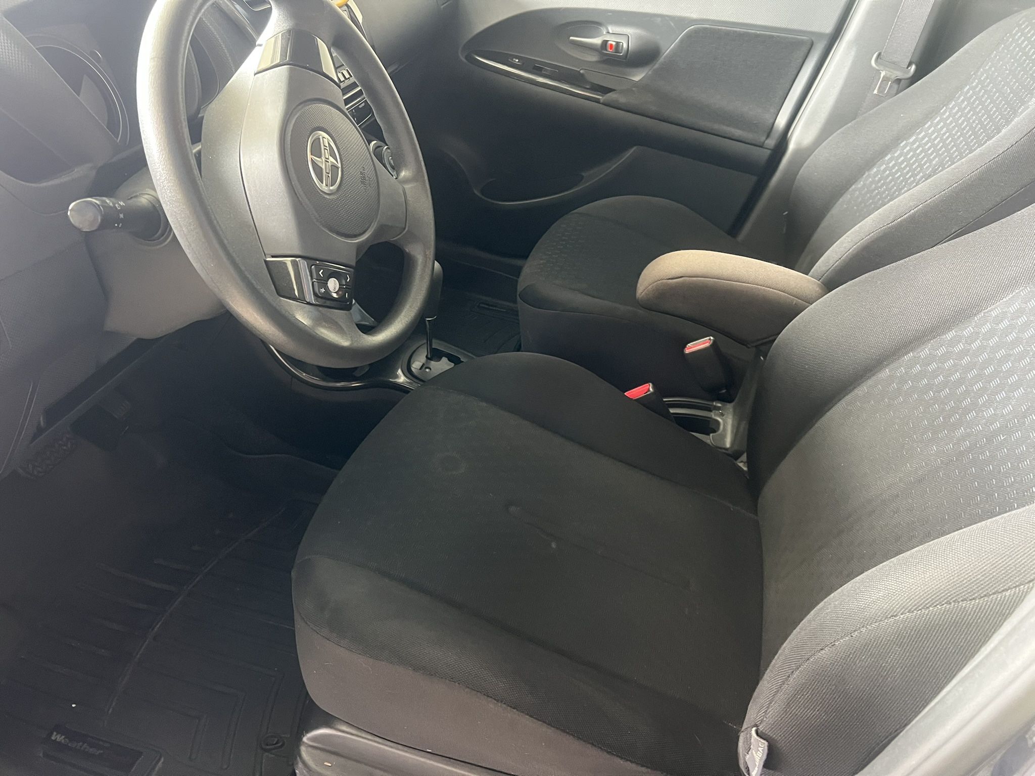 2010 Scion xD