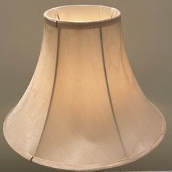 Small (20.5"H w/shade) Metal TABLE LAMP (requires 7 Watt Bulb - not included) - posted price w/shade is firm.