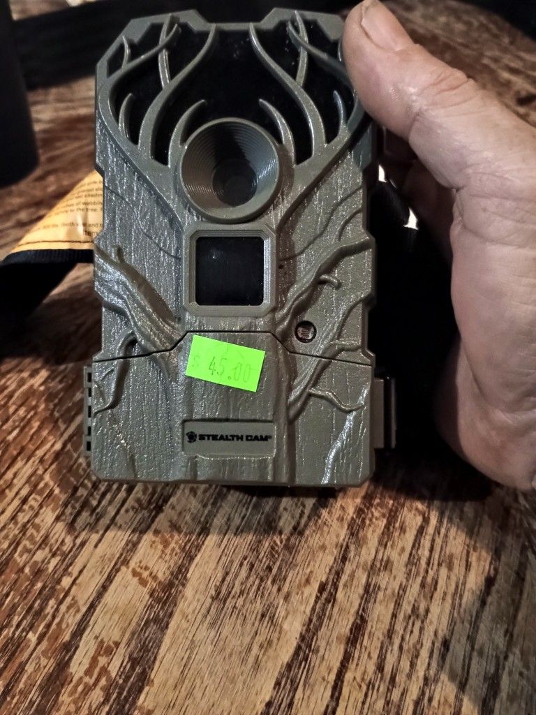 Stealth Cam QS12 Trail Camera 12 MP STC-QS12FX