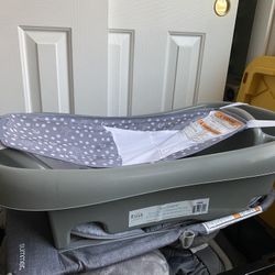 Baby Bathtub & Items