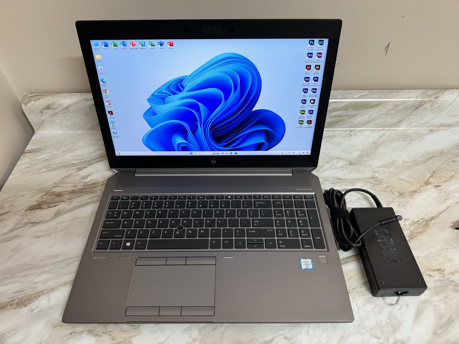 HP ZBook 15 G6 WS Laptop 15.6" I7-9850H 1.5TB SSD 32GB Ram Nvidia Quadro T1000 W11 Pro