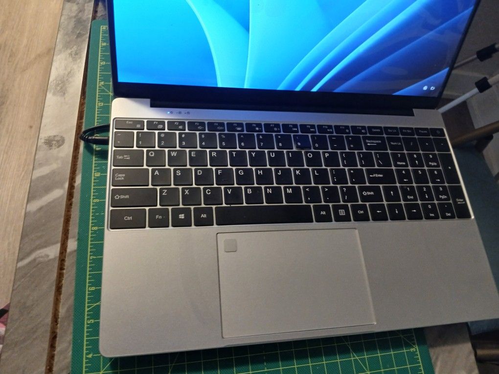 KUU New Laptop 15.6 In Windows