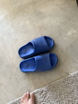 Blue Yezzy Slides Men’s 7