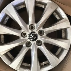 17 Inch Toyota Camry Factory Rims 