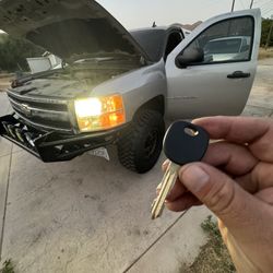 Car Keys/Fobs/Llaves De Autos 