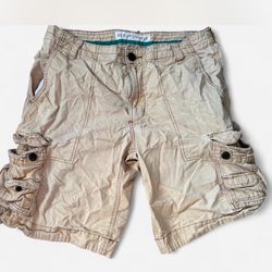 Aeropostale cream cargo shorts Size 34" #cargo #summer