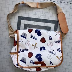 DOONEY AND BOURKE DODGERS SHOULDER BAG