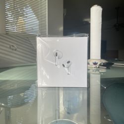 Apple AirPods Pros(3rd Generation) MagSafe Charging Case