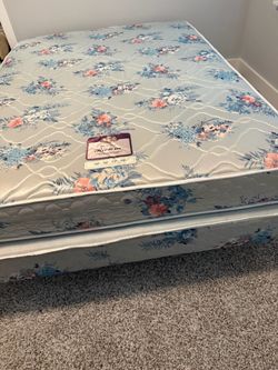 Full size mattress, boxspring, rails