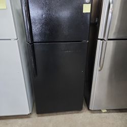 Ge Black Top Freezer Fridge 18cf 