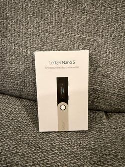 Ledger Nano S Cryptocurrency Hardware Wallet - Factory Sealed New in Box