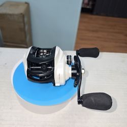 Okuma Fishing Reel 