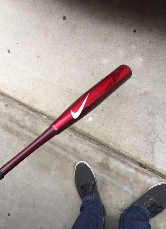 Nike bat