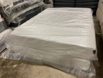 Full Mattress Zinus 10 inch memory foam medium