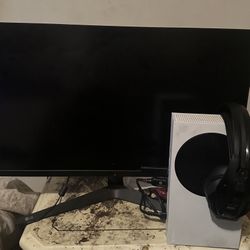 LG Ultra Gear Gaming Monitor 