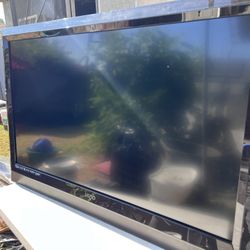 36 Inch Vizio TV