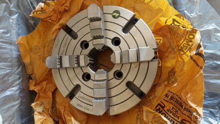 Lathe chuck