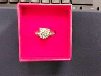 Yellow Gold 14k (.585) 3.4 grams Size 7.5
