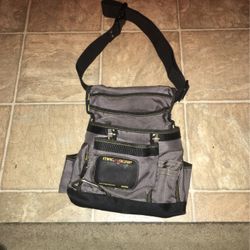 Tool Belt With Magnet on it