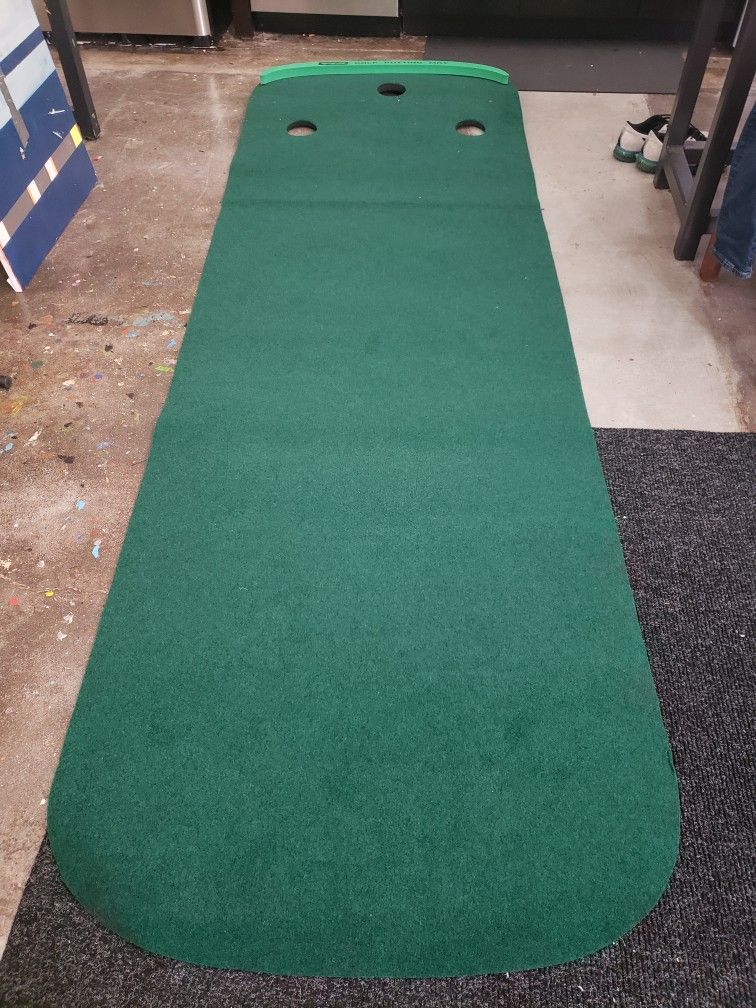 Indoor Putting Green