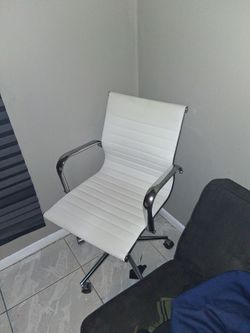 White Leather Computer Chairs 2