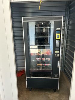 Combination Snack and Soda Vending Machine