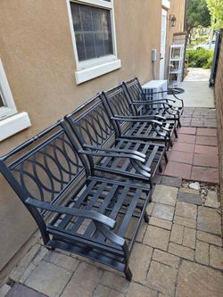 Home Decorators Collection Outdoor Patio Dining Chairs (Set of 4) Heavy Duty Metal Construction Excellent Condition