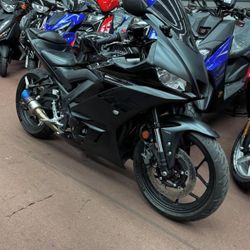 Yamaha R3 2021 12k Miles 