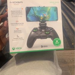 Bluetooth Gaming Controller 