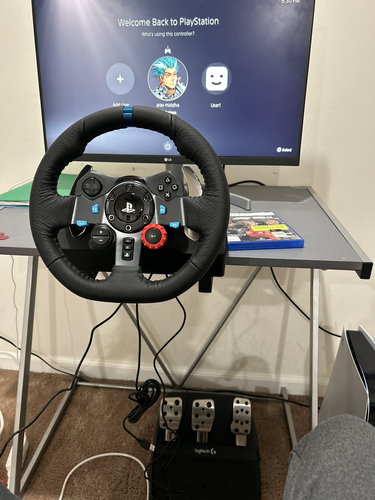 Logitech G19 with PEDALS LIKE NEW