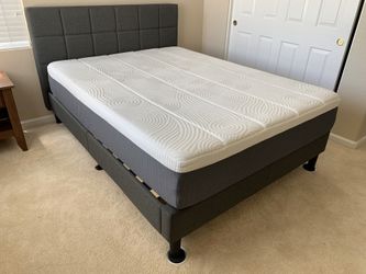 Queen size bed ! Platform frame with mattress ! Queen bed ! Platform bed ! Free delivery