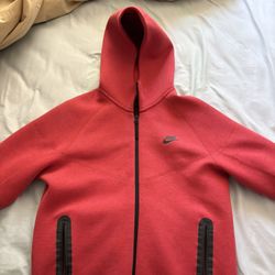 Nike tech