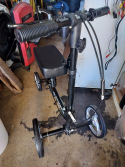 Knee scooter