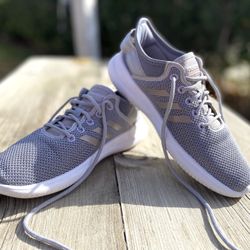 Running Adidas Cloud foam Shoes 