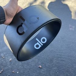 Alo Yoga Wheel 
