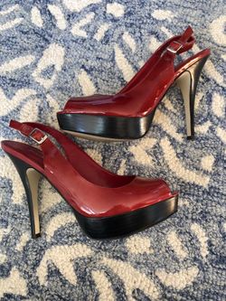 Enzo Angiolini, size 6.5, heel 4”, platform 1”. Great for Valentines Day.