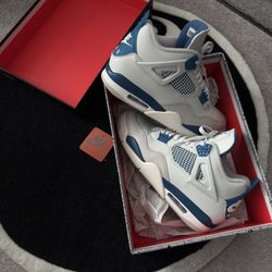 Jordan 4 Military Blue Size 11