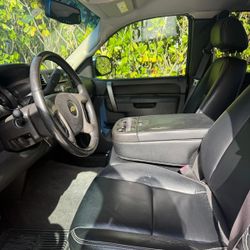 Chevrolet Silverado 1(contact info removed)
