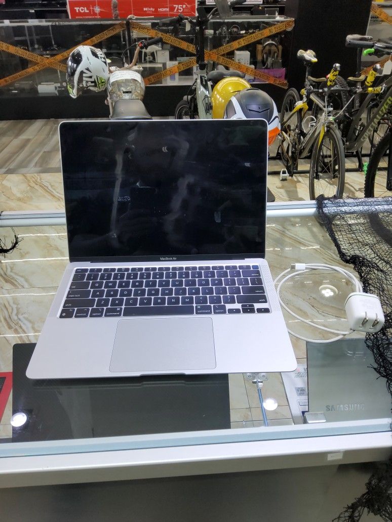 Apple MacBook Air A2337