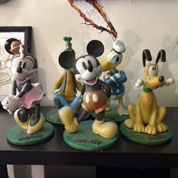 5 Disney Garden statues Figures Goofy Pluto Mickey Minnie Donald