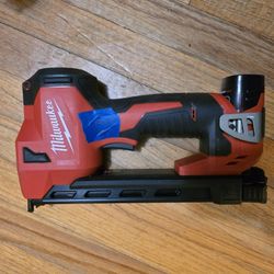NEW M12 CABLE STAPLER W/BATTERY