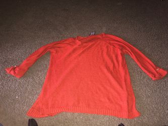 Women’s shirt size large