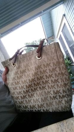 Michael kors tote tan