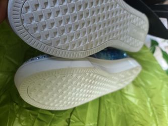 girl's shoe size 1