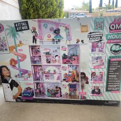 LoL surprise dollhouse