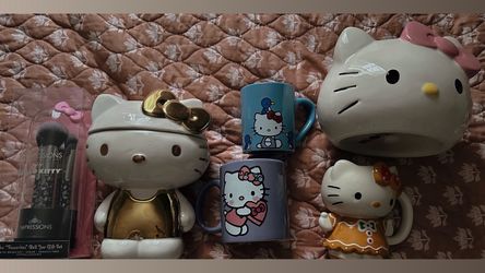 Hello kitty bundle