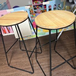 2 Bar Stools