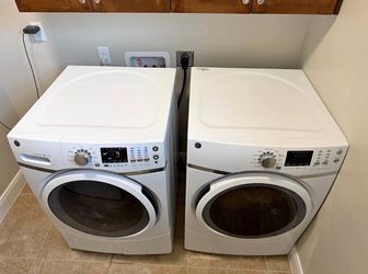 Washer & Electric Dryer