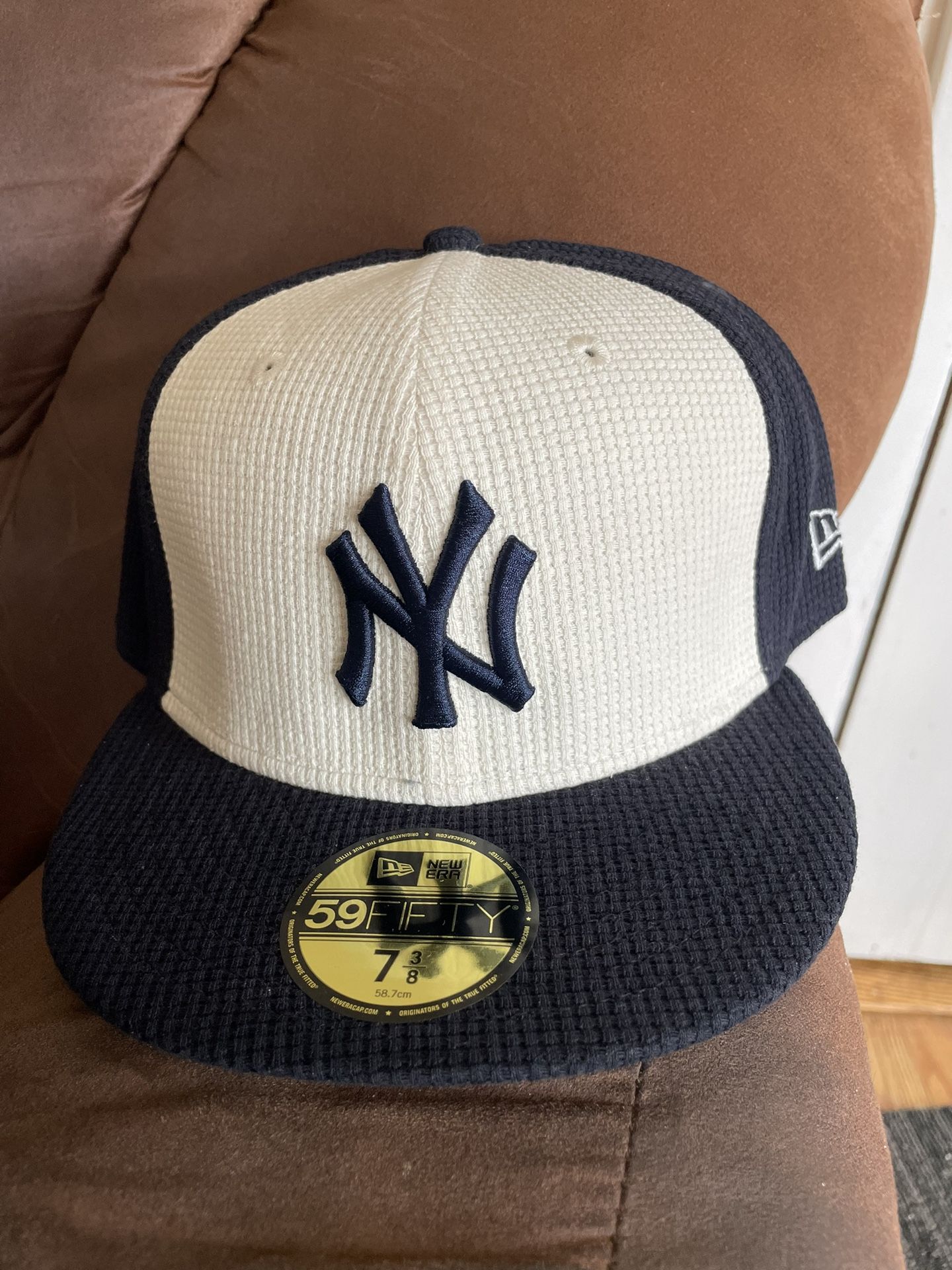 New York Yankees New Era MLB Thermal Fitted Hat 7 3/8